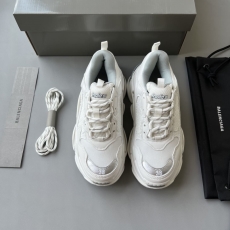 Balenciaga Sneakers